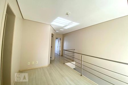 Casa para alugar com 164m², 3 quartos e 2 vagasCorredor entre quartos