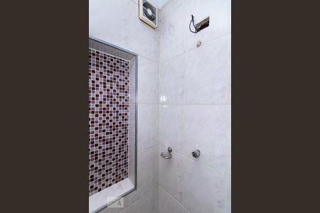 Casa à venda com 138m², 3 quartos e 2 vagasBanheiro