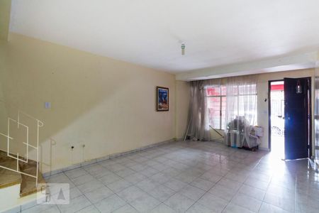 Sala de casa para alugar com 3 quartos, 135m² em Chácara Inglesa, São Paulo