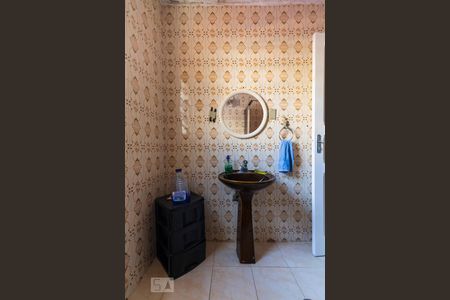 Banheiro Social de casa para alugar com 3 quartos, 135m² em Chácara Inglesa, São Paulo