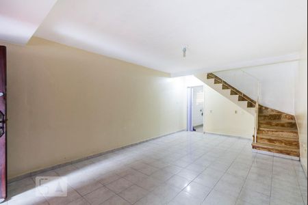 Sala de casa para alugar com 3 quartos, 135m² em Chácara Inglesa, São Paulo