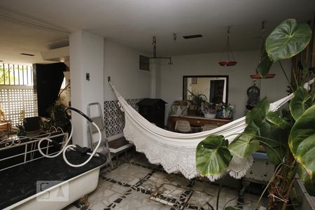 Casa à venda com 400m², 8 quartos e 1 vagaJardim de Inverno