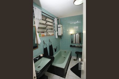 Casa à venda com 400m², 8 quartos e 1 vagaBanheiro 1