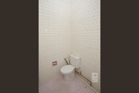 Casa à venda com 250m², 5 quartos e 1 vagaBanheiro 2