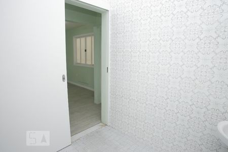 Casa à venda com 250m², 5 quartos e 1 vagaBanheiro 1
