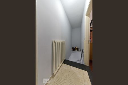 Casa à venda com 156m², 5 quartos e 2 vagas Casa à venda com 156m², 5 quartos e 2 vagasCorredor