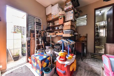 Casa à venda com 156m², 5 quartos e 2 vagas Casa à venda com 156m², 5 quartos e 2 vagasQuarto 3