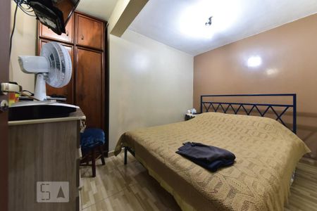 Casa à venda com 156m², 5 quartos e 2 vagas Casa à venda com 156m², 5 quartos e 2 vagasQuarto 1 - Casa 2