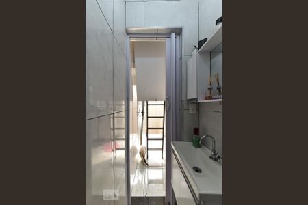 Casa à venda com 156m², 5 quartos e 2 vagas Casa à venda com 156m², 5 quartos e 2 vagasLavabo