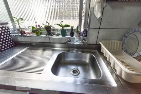 Casa à venda com 156m², 5 quartos e 2 vagas Casa à venda com 156m², 5 quartos e 2 vagasCozinha