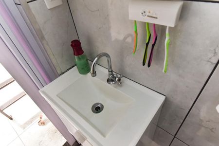 Casa à venda com 156m², 5 quartos e 2 vagas Casa à venda com 156m², 5 quartos e 2 vagasLavabo