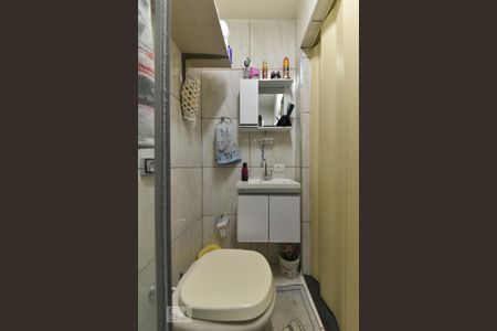 Casa à venda com 156m², 5 quartos e 2 vagas Casa à venda com 156m², 5 quartos e 2 vagasBanheiro da Suíte