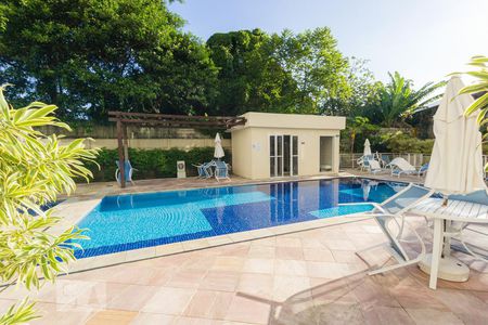 Apartamento à venda com 75m², 2 quartos e 2 vagasPiscina