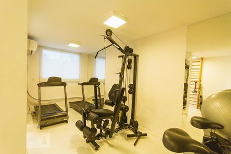 Apartamento à venda com 75m², 2 quartos e 2 vagasAcademia