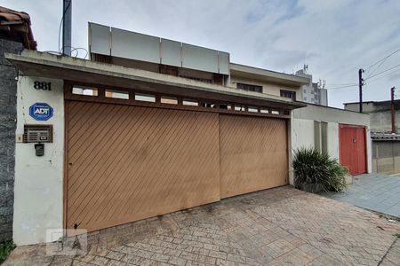 Casa à venda com 350m², 4 quartos e 3 vagasFachada 