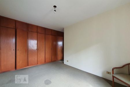 Suíte de casa à venda com 4 quartos, 350m² em Jardim da Glória, São Paulo