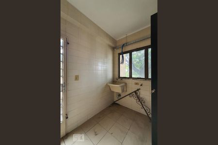 Casa à venda com 350m², 4 quartos e 3 vagasLavanderia