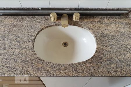 Casa à venda com 350m², 4 quartos e 3 vagasBanheiro