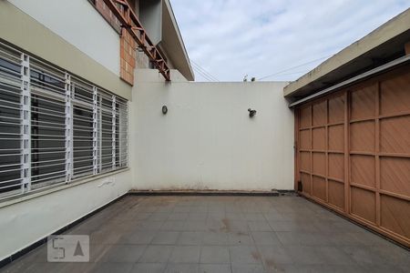 Casa à venda com 350m², 4 quartos e 3 vagasGaragem