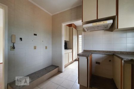 Casa à venda com 350m², 4 quartos e 3 vagasCozinha