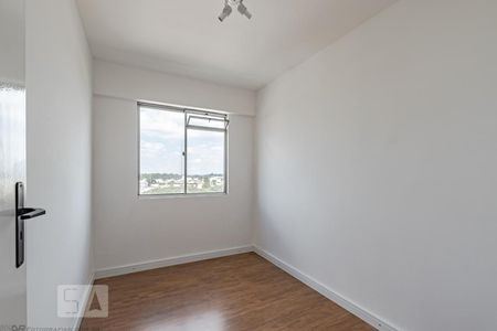 Quarto 1 de apartamento para alugar com 2 quartos, 47m² em Bacacheri, Curitiba