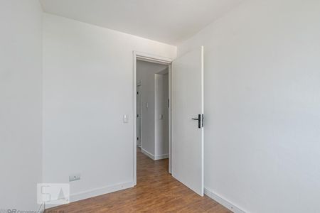 Quarto 1 de apartamento para alugar com 2 quartos, 47m² em Bacacheri, Curitiba