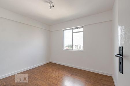 Quarto 2 de apartamento para alugar com 2 quartos, 47m² em Bacacheri, Curitiba