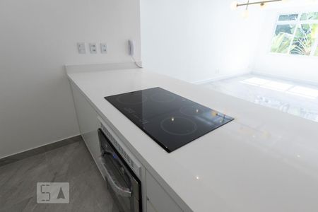 Cozinha de apartamento à venda com 2 quartos, 95m² em Itaim Bibi, São Paulo