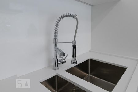 Apartamento à venda com 95m², 2 quartos e sem vagaTorneira