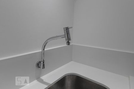 Apartamento à venda com 95m², 2 quartos e sem vagaTorneira