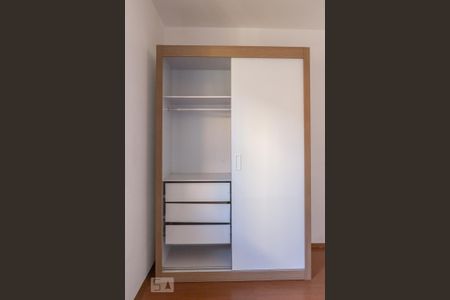 Quarto 2 de casa de condomínio para alugar com 3 quartos, 120m² em Vila Anglo Brasileira, São Paulo