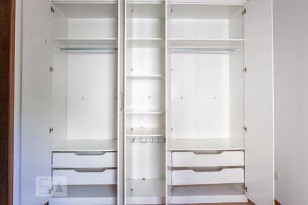 Suíte de casa de condomínio para alugar com 3 quartos, 120m² em Vila Anglo Brasileira, São Paulo