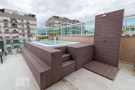 Apartamento à venda com 150m², 3 quartos e 2 vagasPiscina Privativa