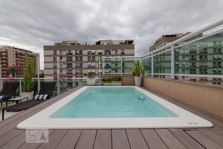 Apartamento à venda com 150m², 3 quartos e 2 vagasPiscina Privativa