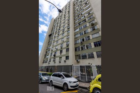 Apartamento para alugar com 50m², 2 quartos e 1 vaga Apartamento para alugar com 50m², 2 quartos e 1 vagaFachada do bloco
