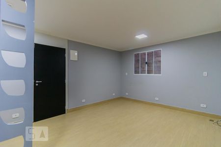 Sala/Quarto de apartamento para alugar com 2 quartos, 28m² em Vila Nhocuné, São Paulo