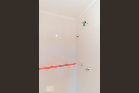Banheiro de apartamento para alugar com 2 quartos, 28m² em Vila Nhocuné, São Paulo