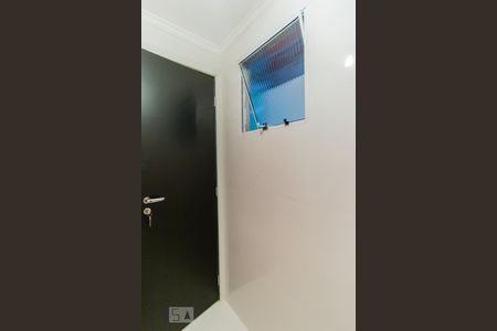 Banheiro de apartamento para alugar com 2 quartos, 28m² em Vila Nhocuné, São Paulo