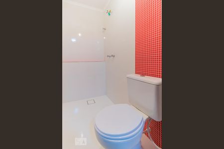Banheiro de apartamento para alugar com 2 quartos, 28m² em Vila Nhocuné, São Paulo