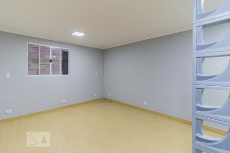 Sala/Quarto de apartamento para alugar com 2 quartos, 28m² em Vila Nhocuné, São Paulo