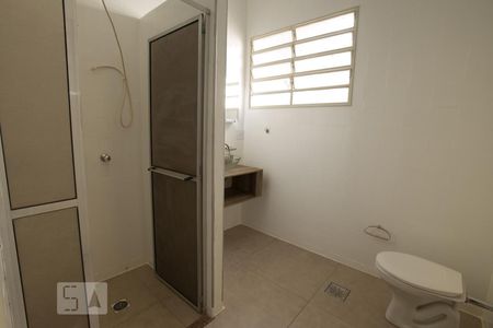 Banheiro de casa para alugar com 3 quartos, 200m² em Jardim Macedo, Ribeirão Preto