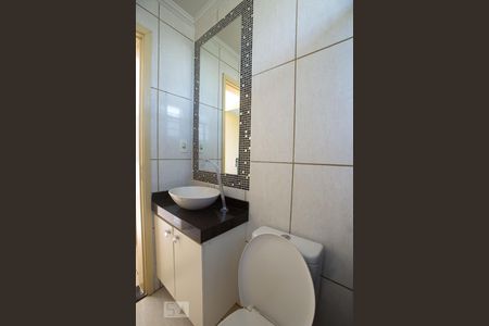 Banheiro de apartamento para alugar com 2 quartos, 48m² em Jardim Castelo Branco, Ribeirão Preto