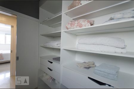 Apartamento para alugar com 220m², 3 quartos e 2 vagasBanheiro da Suíte