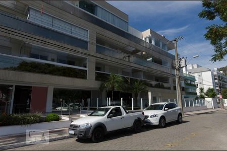Apartamento para alugar com 220m², 3 quartos e 2 vagasFachada
