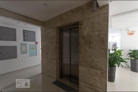Apartamento para alugar com 220m², 3 quartos e 2 vagasElevador