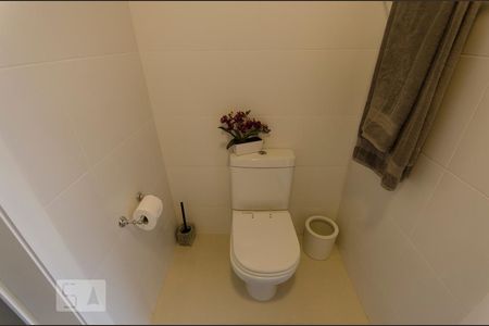 Apartamento para alugar com 220m², 3 quartos e 2 vagasBanheiro da Suíte