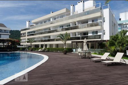 Apartamento para alugar com 220m², 3 quartos e 2 vagasPiscina
