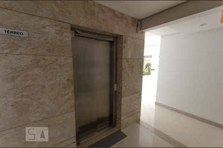 Apartamento para alugar com 220m², 3 quartos e 2 vagasElevador