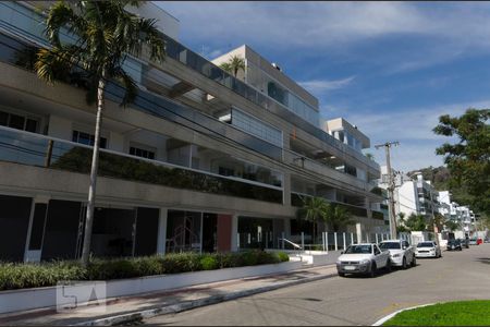 Apartamento para alugar com 220m², 3 quartos e 2 vagasFachada