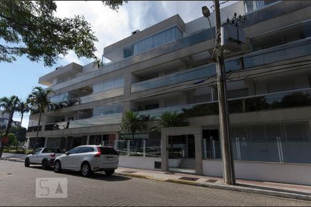 Apartamento para alugar com 220m², 3 quartos e 2 vagasFachada